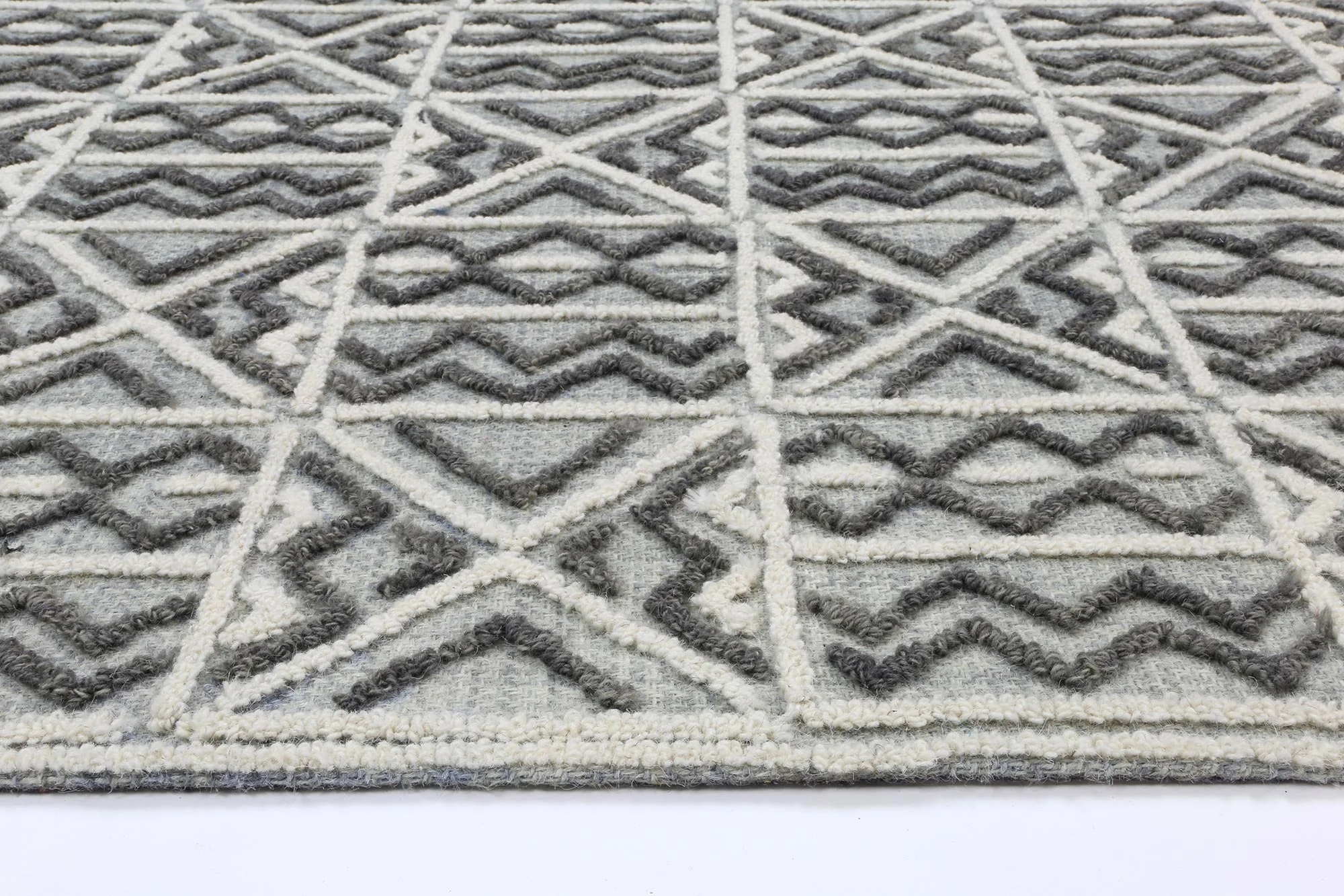 Mirabel Cordoba Contemporary Grey Rug - Image 2