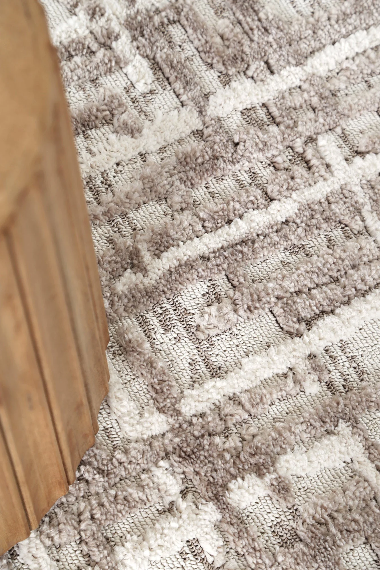 Bilbao Kubra Contemporary in Beige Rug - Image 6