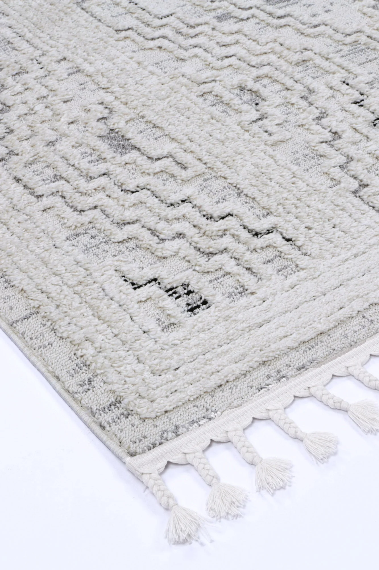 Bilbao Zanzia in White Rug - Image 5