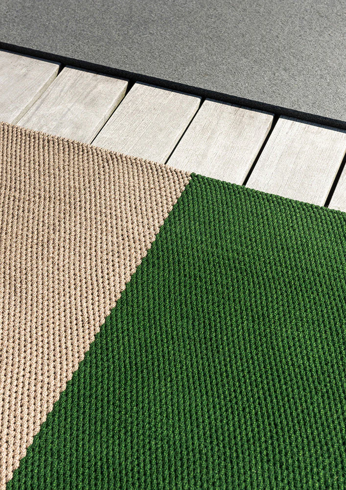 Brink & Campman 496607 Deck Spring In Green Rug - Image 4