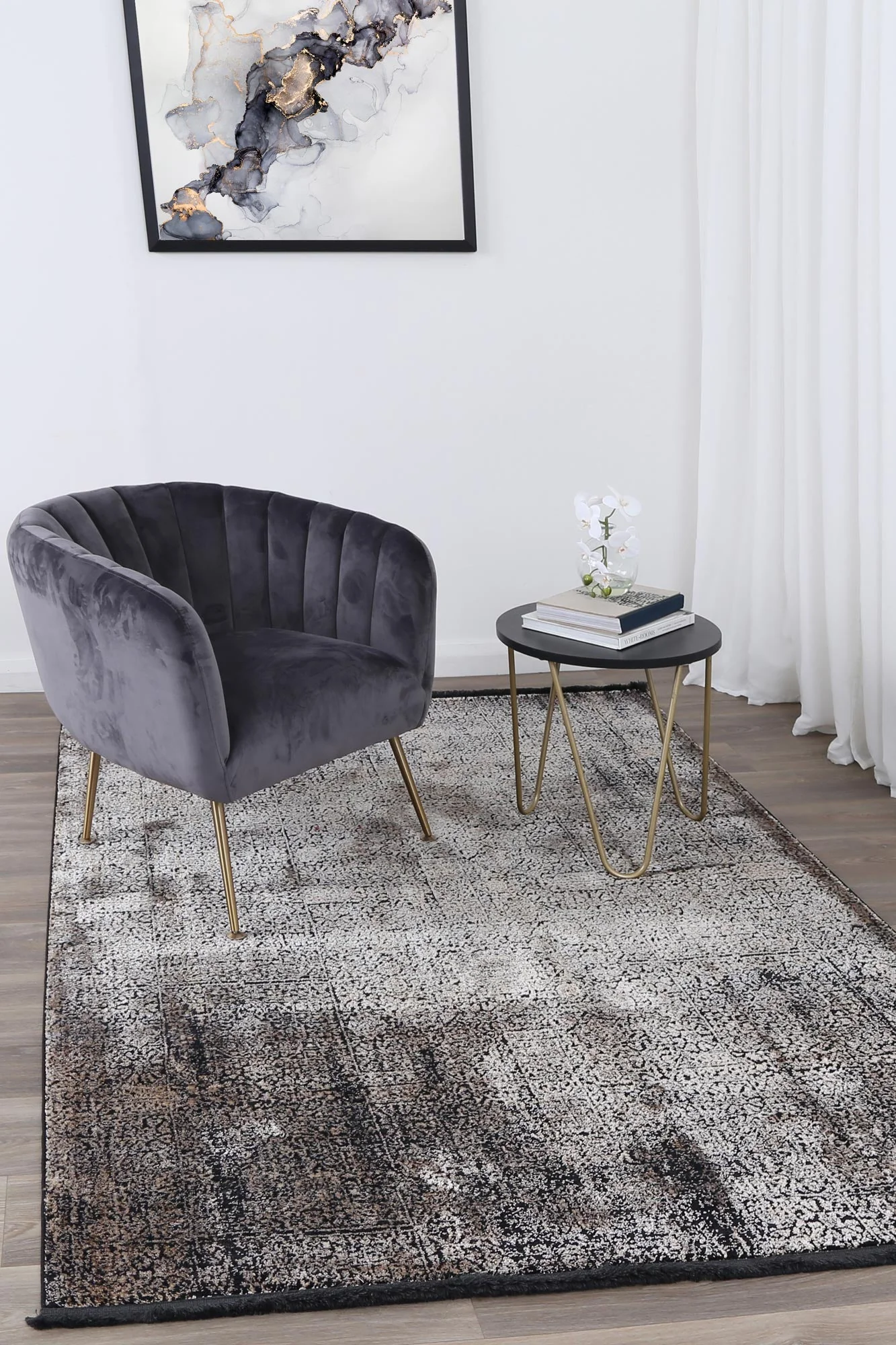 Brooklyn Distressed Oriental Gold Rug - Image 4
