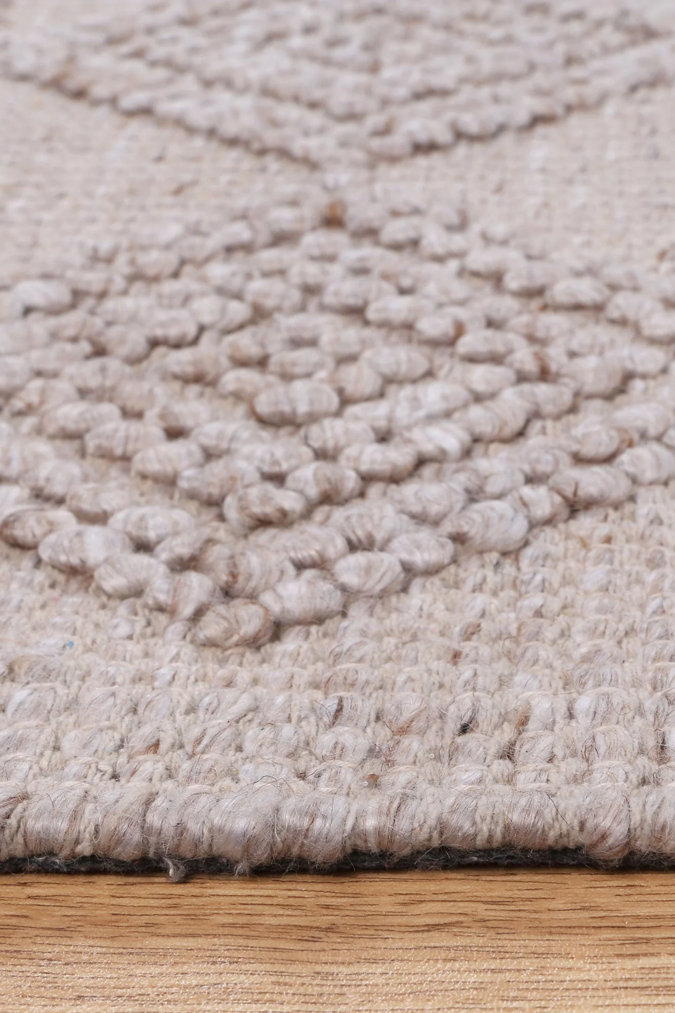 Dream 03 Suri in Natural Rug - Image 4