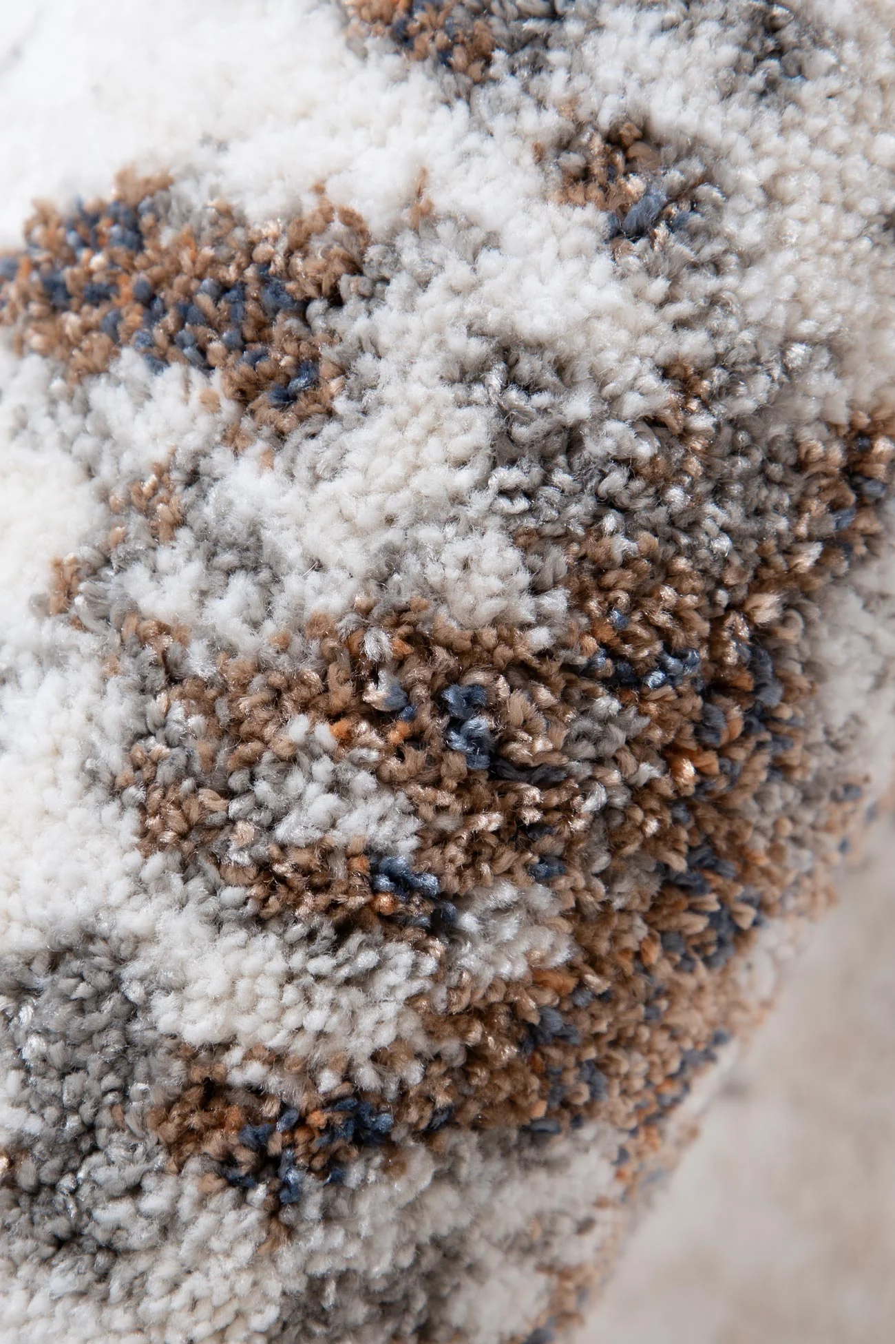 Indulgence Abstract Cream Multi Rug - Image 3