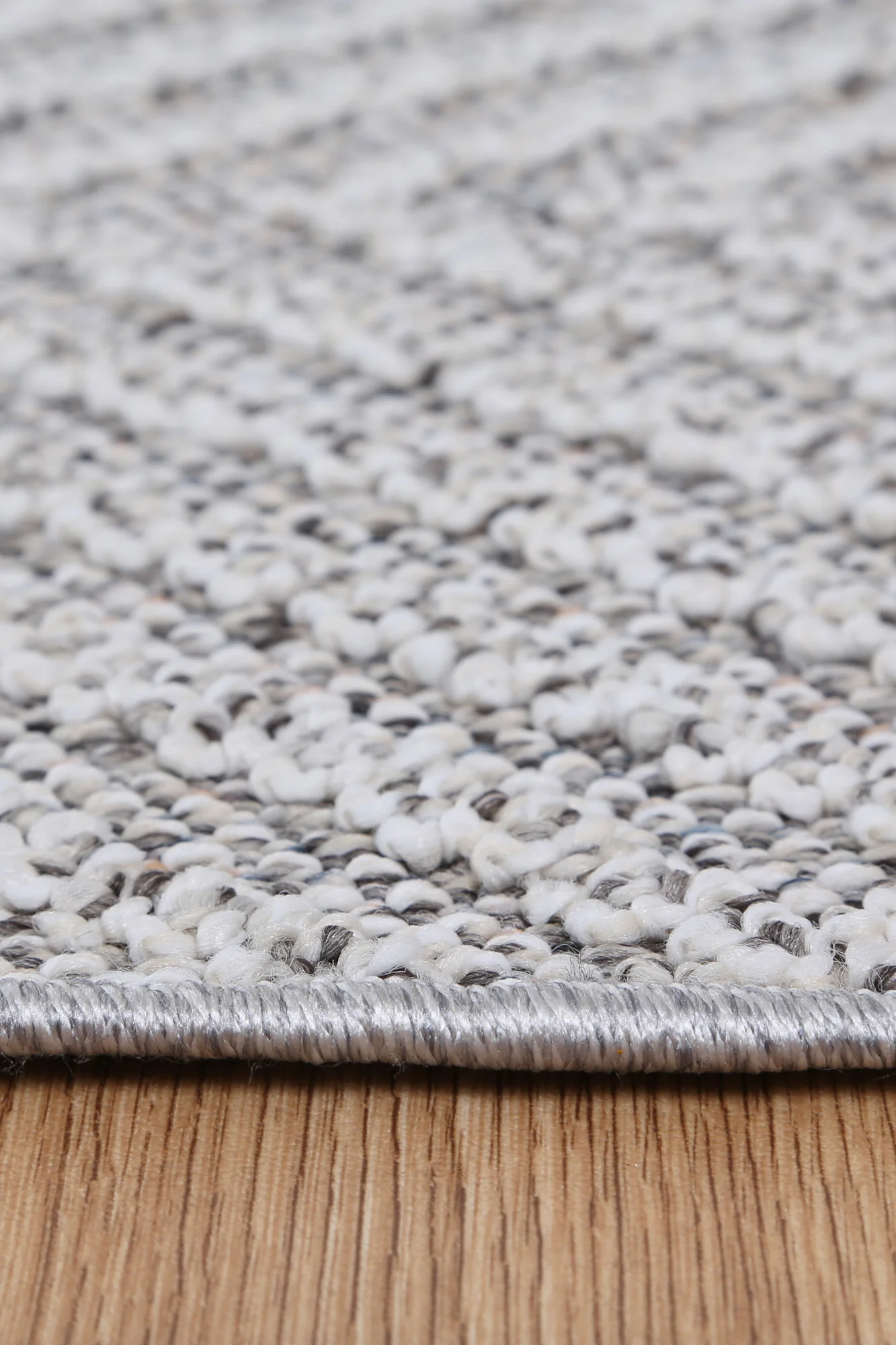 Lata Kini Geometric Grey Flatweave Rug - Image 4