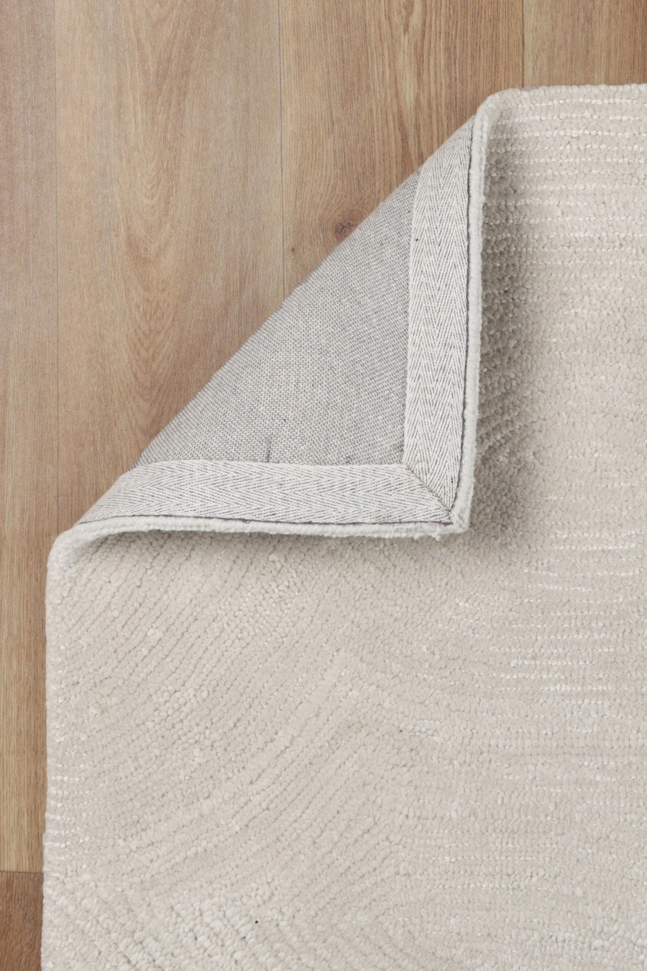 Lorraine Almon 01 in Ivory Wool Rug - Image 4