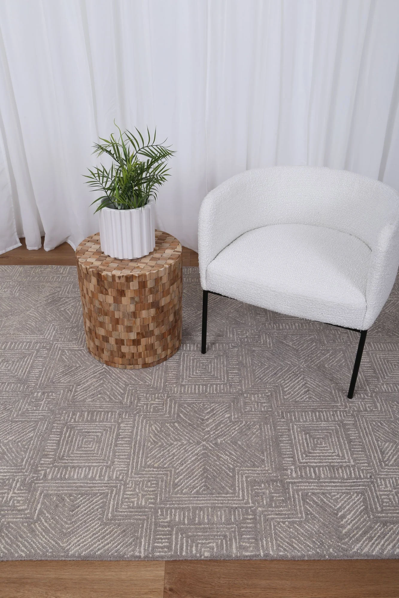 Posy Labyrinth 09C in Grey Wool Rug - Image 2