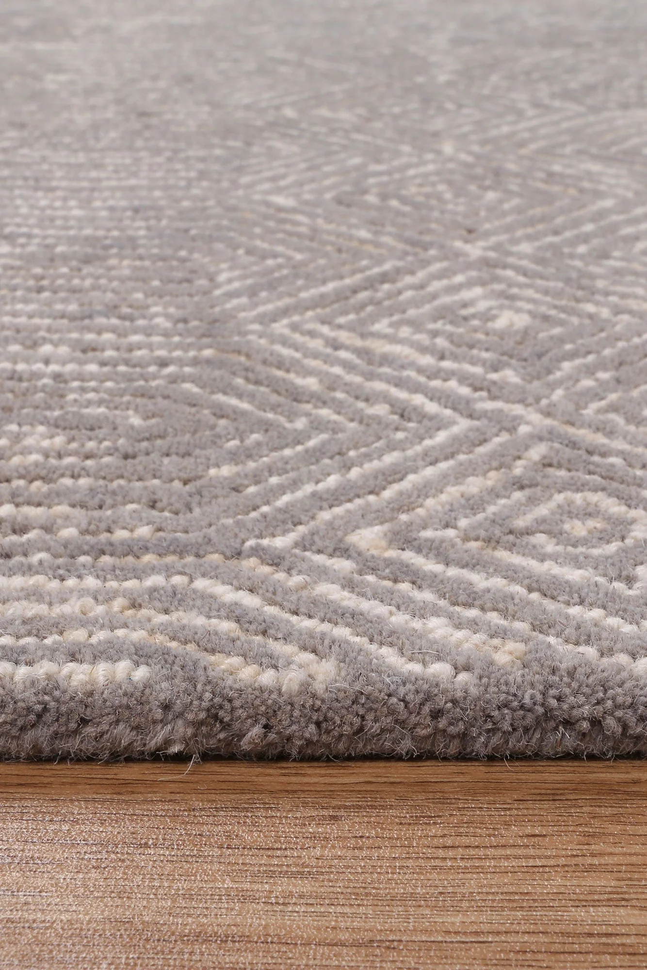 Posy Saha 08C in Ash Rug - Image 5