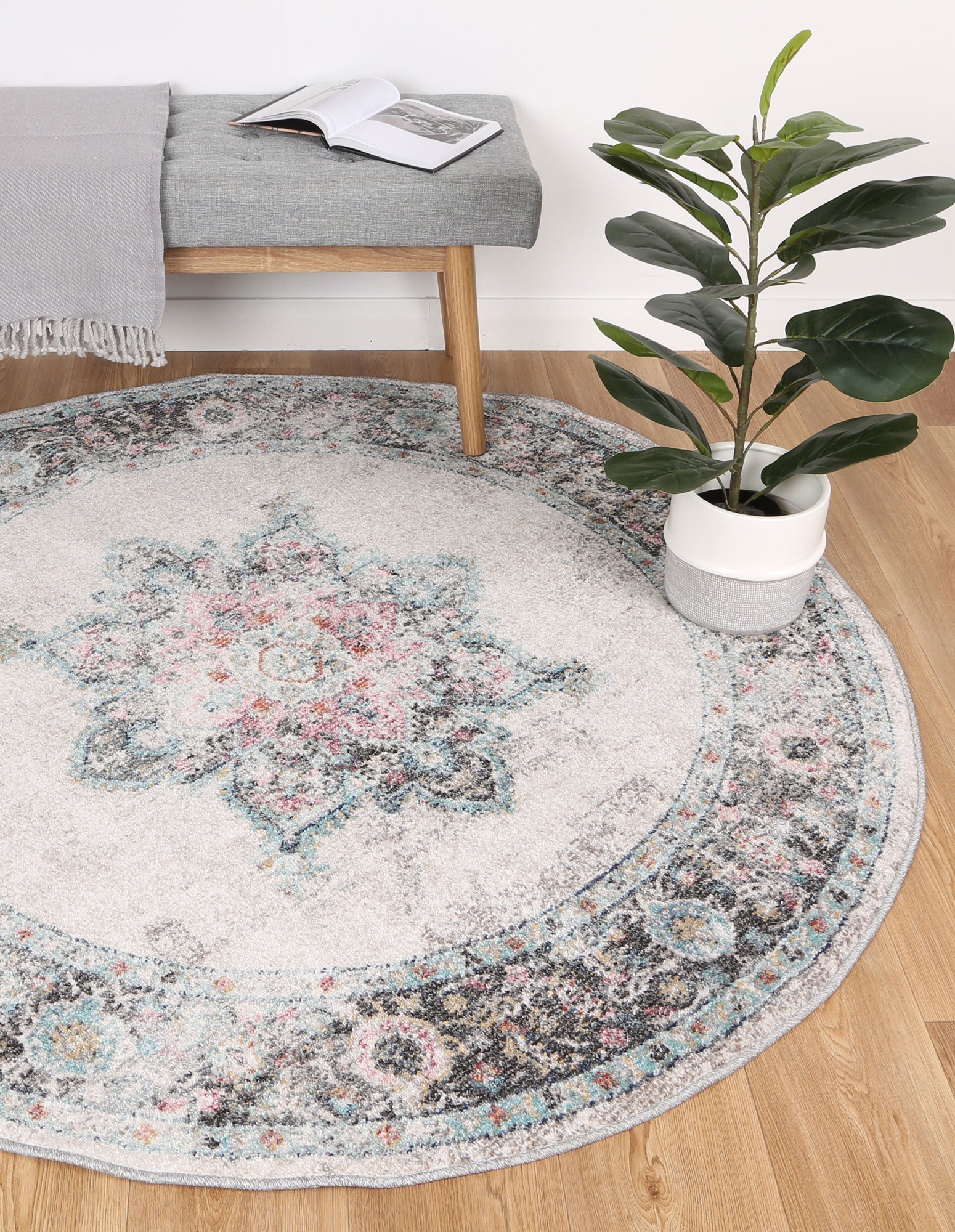 Neptune Brentwood Transitional Cream Round Rug - Image 4
