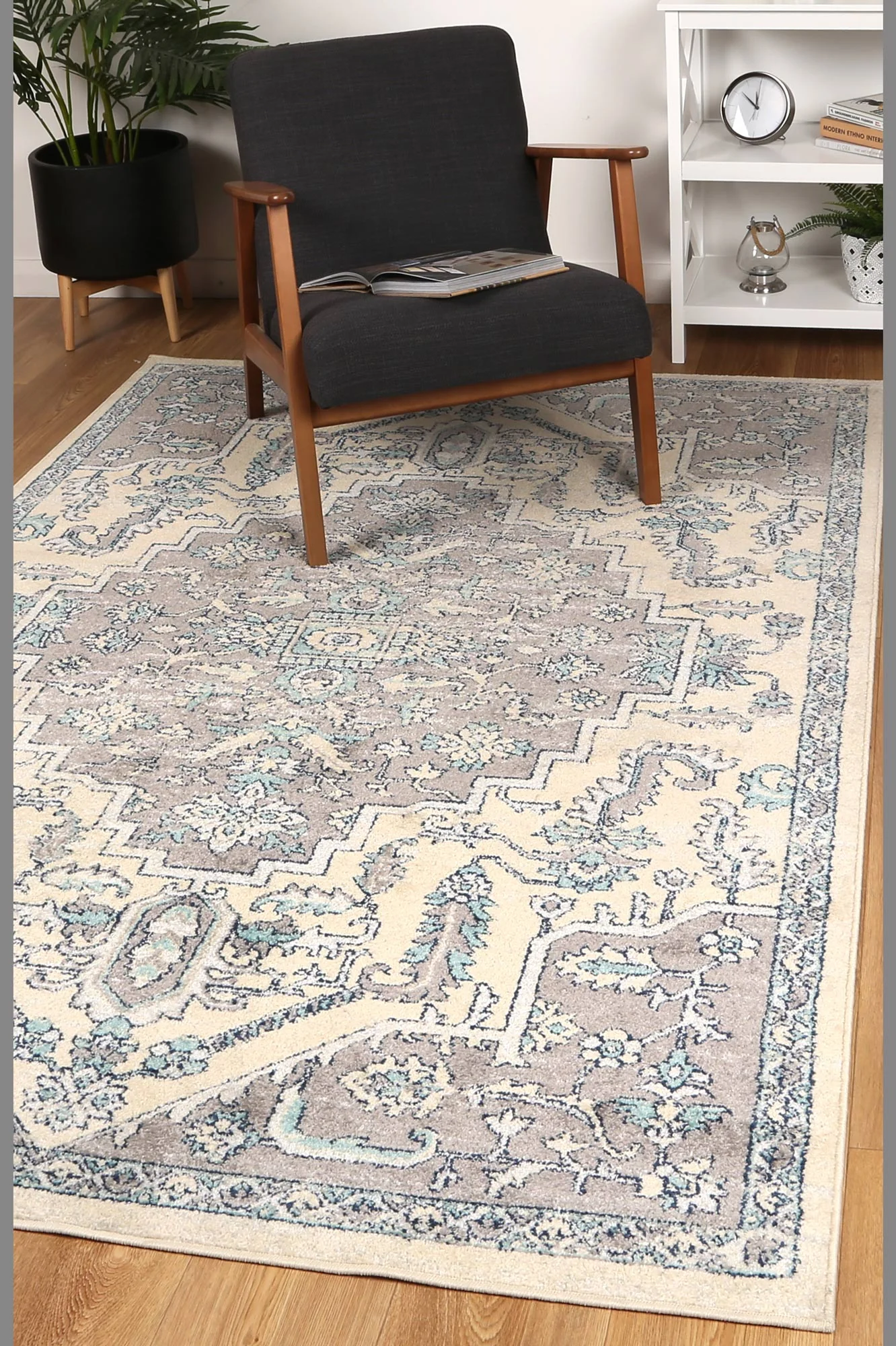 Siena Erice Traditional Grey Rug - Image 2