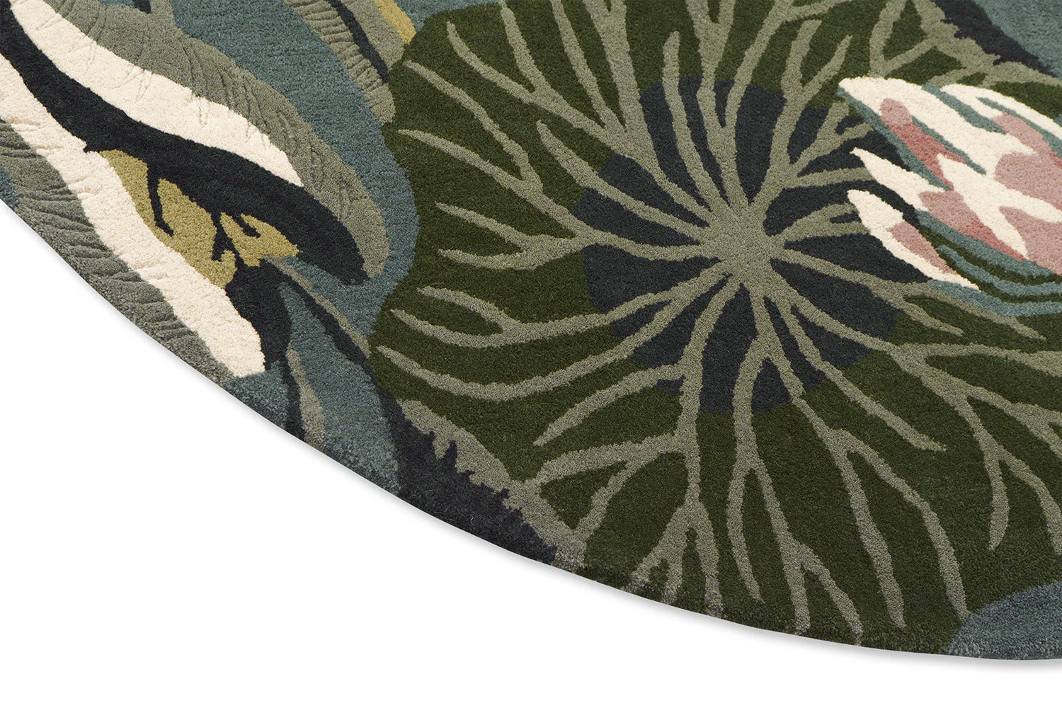 Wedgwood Waterlily Midnight Pond Round Rug - 038608 - Image 3